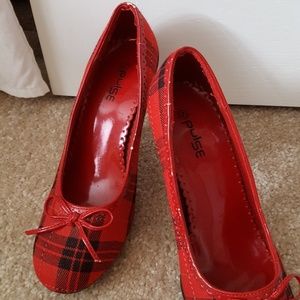 Red plaid pumps